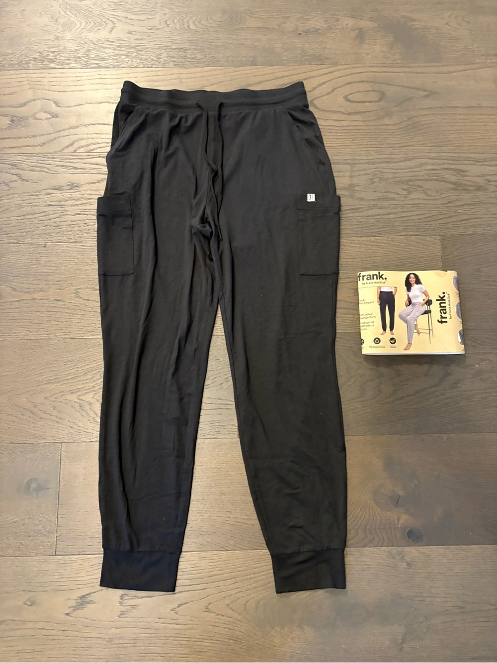 Frank & Oak black very soft fabric joggers sz SM NWT